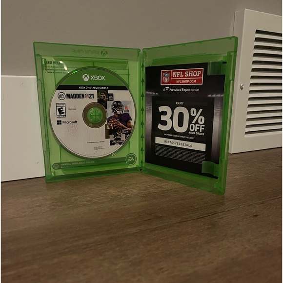 5 Xbox One S Games - Picture 2 of 15